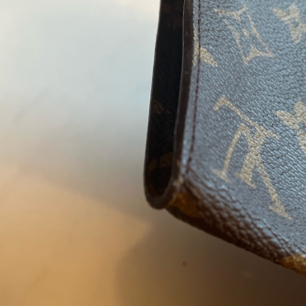 Louis Vuitton Brown and Gold Monogram Pouch - Picture 4 of 7